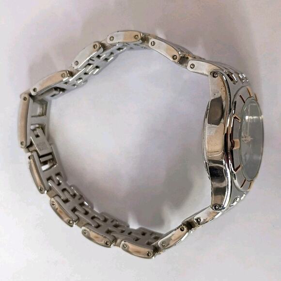 Vintage Two-Tone Disney Women's Mickey Mouse MUO159 Date Quartz Watch - Working - Picture 7 of 14